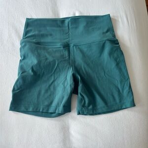 Athleta Transcend Bike Short